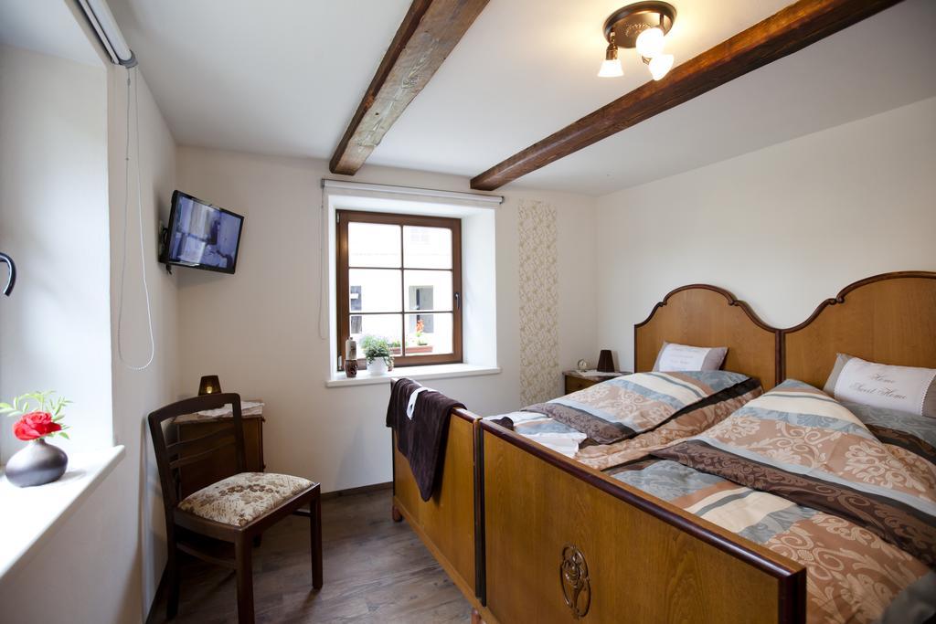Pension Alte Schmiede Zabeltitz Chambre photo