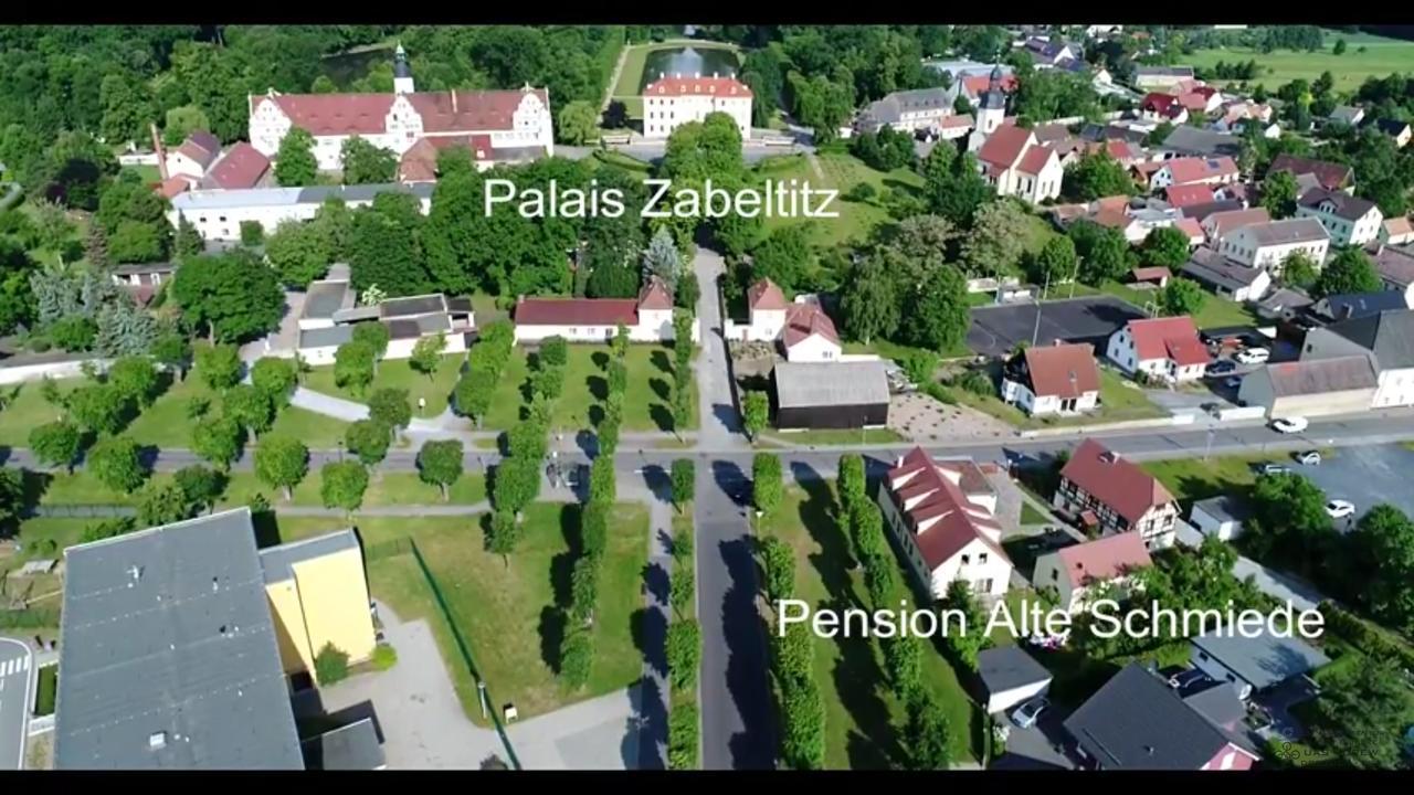 Pension Alte Schmiede Zabeltitz Extérieur photo